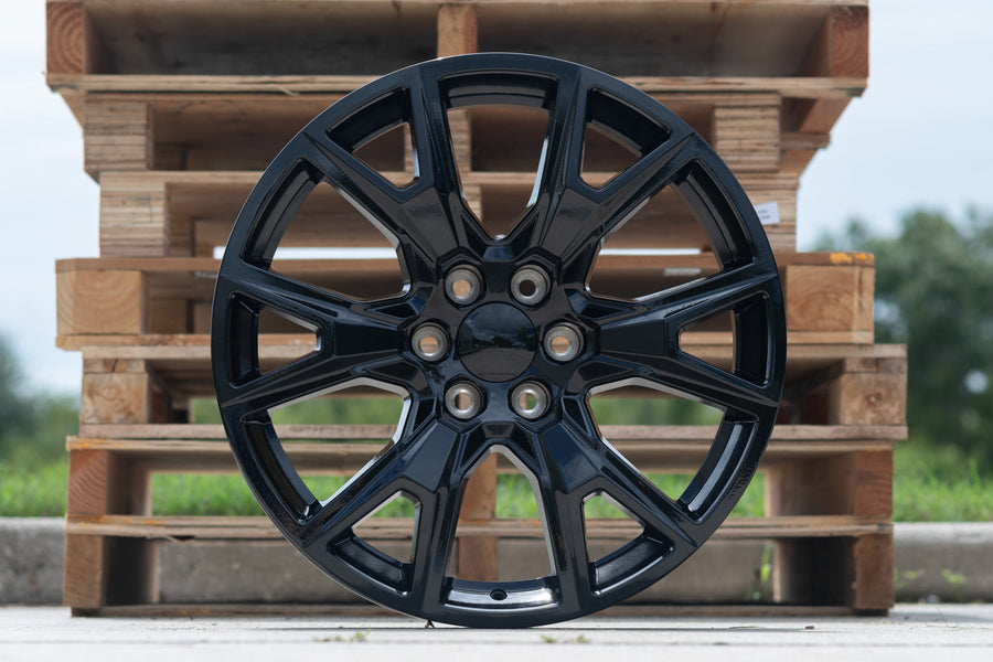OE Wheels CV71 Lifestyle Photos