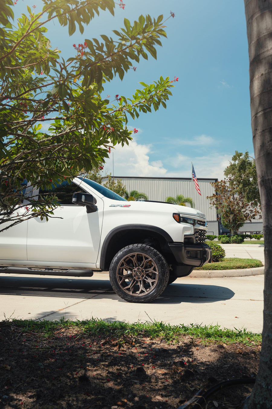 Chevrolet Silverado Zr2 4PLAY Wheels 4P83 Bronze 22x10 33x12.5x22 Toyo Tires 4 Inch Lift DLM Performance