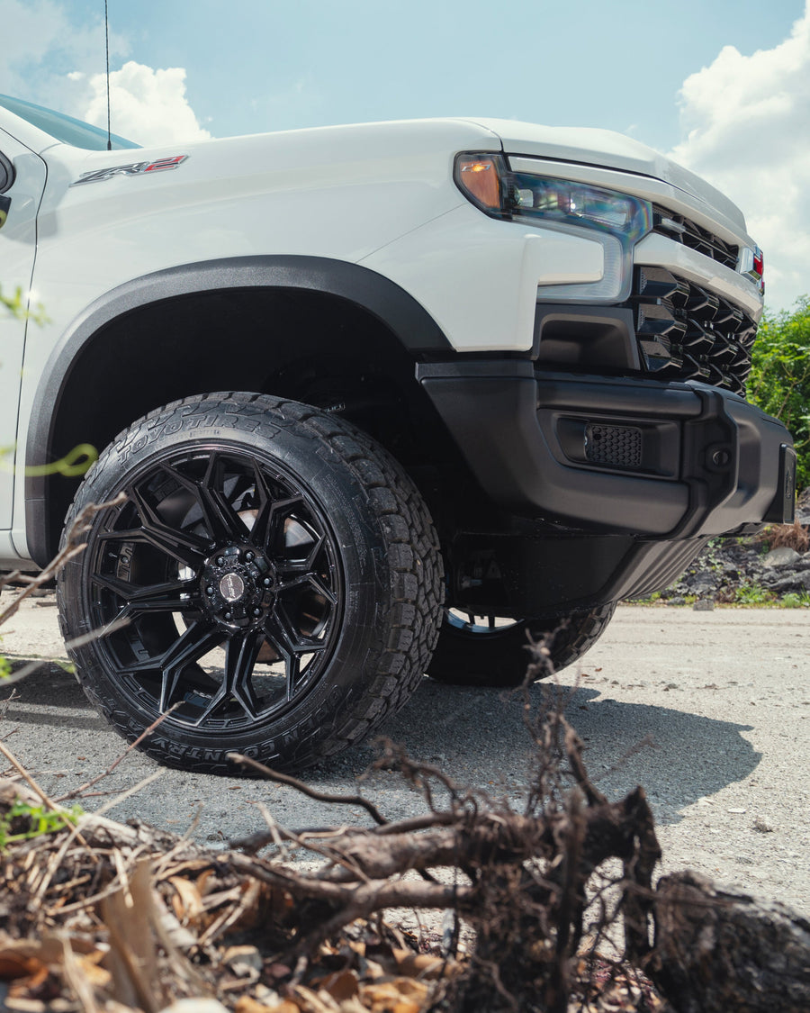 Chevrolet Silverado Zr2 4PLAY Wheels 4P83 Stealth Gloss Black 22x10 33x12.5x22 Toyo Tires 4 Inch Lift DLM Performance