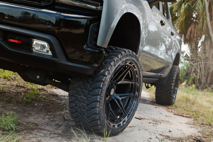 Chevy Silverado 4PLAY Wheels 4P55 24x12 33x12.5x24 RBP Tires
