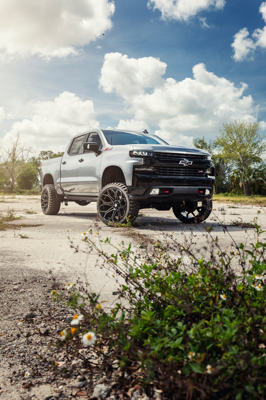 Chevy Silverado 4PLAY Wheels 4P83 24x12 33x12.5x24 RBP Tires