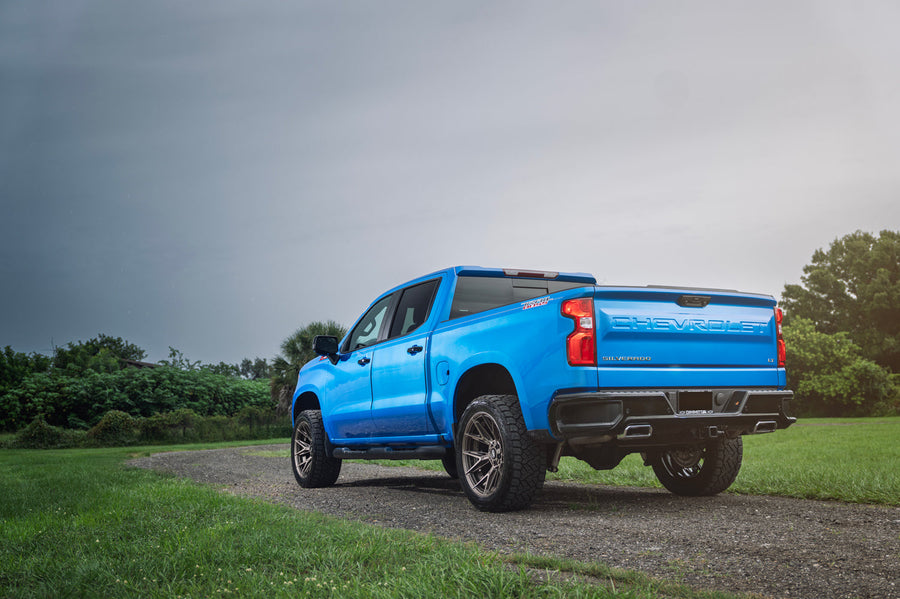 Chevy Silverado Z71 Trail Boss 4PLAY Wheels 4P40 22x10 Bronze 33x12.5x22 Nitto Ridge Grappler