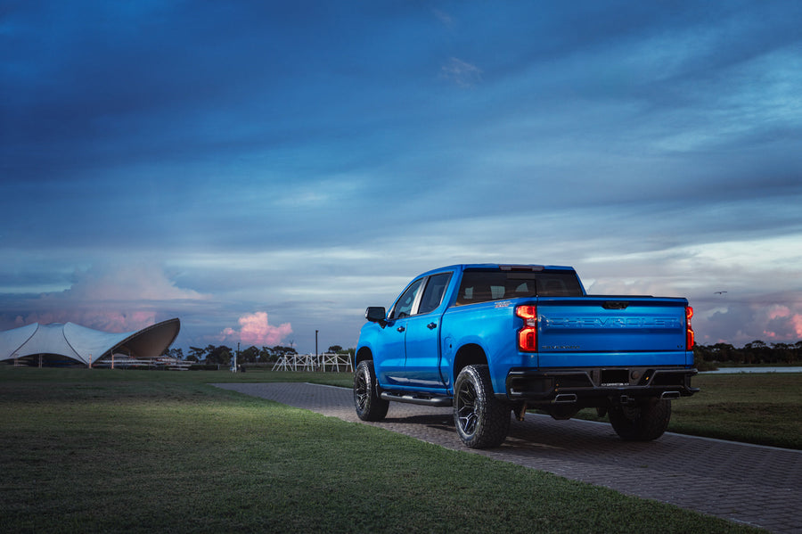 Chevy Silverado Z71 Trail Boss 4PLAY Wheels 4P44 20x10 305x55x20 Nitto Recon Grappler