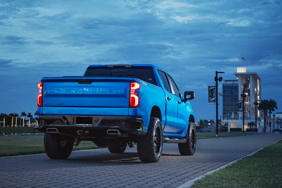 Chevy Silverado Z71 Trail Boss 4PLAY Wheels 4PL28 20x10 305x55x20 Nitto Recon Grappler