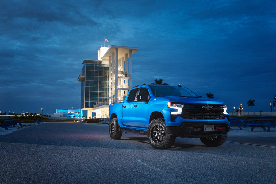 Chevy Silverado Z71 Trail Boss 4PLAY Wheels 4PL28 20x10 305x55x20 Nitto Recon Grappler