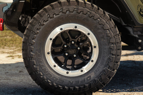 DF01 DEFIANT WHEELS JEEP WRANGLER DF01 17X8 TOYO TIRES 35X12.5X17