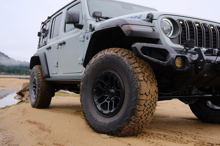 DF01 17X8 SATIN DEFIANT WHEELS JEEP WRANGLER GREY WOLF OVERLAND