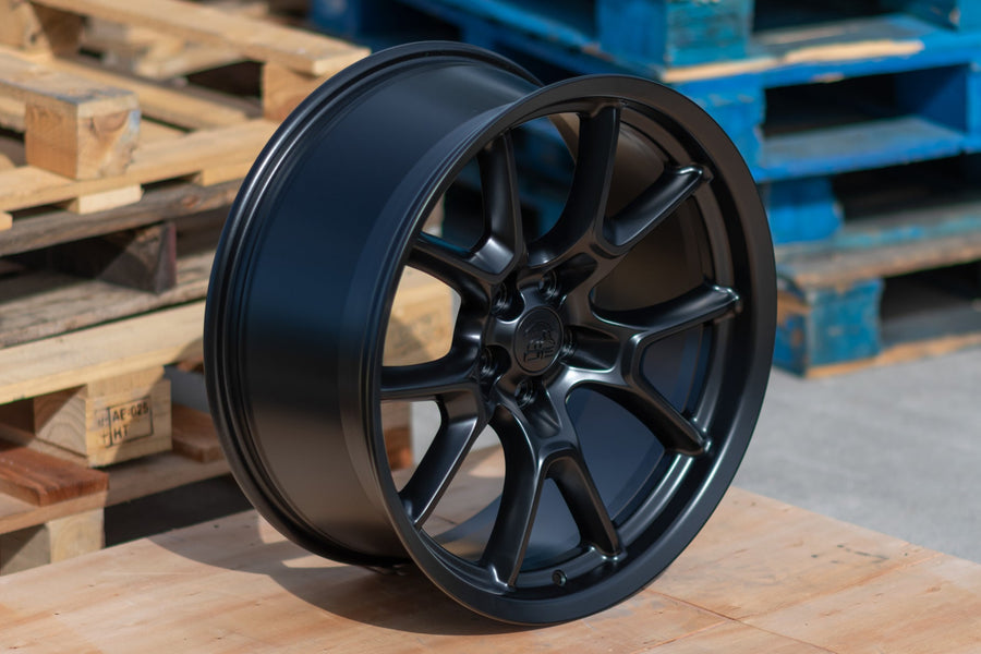 OE Wheels DG21 Lifestyle Photos