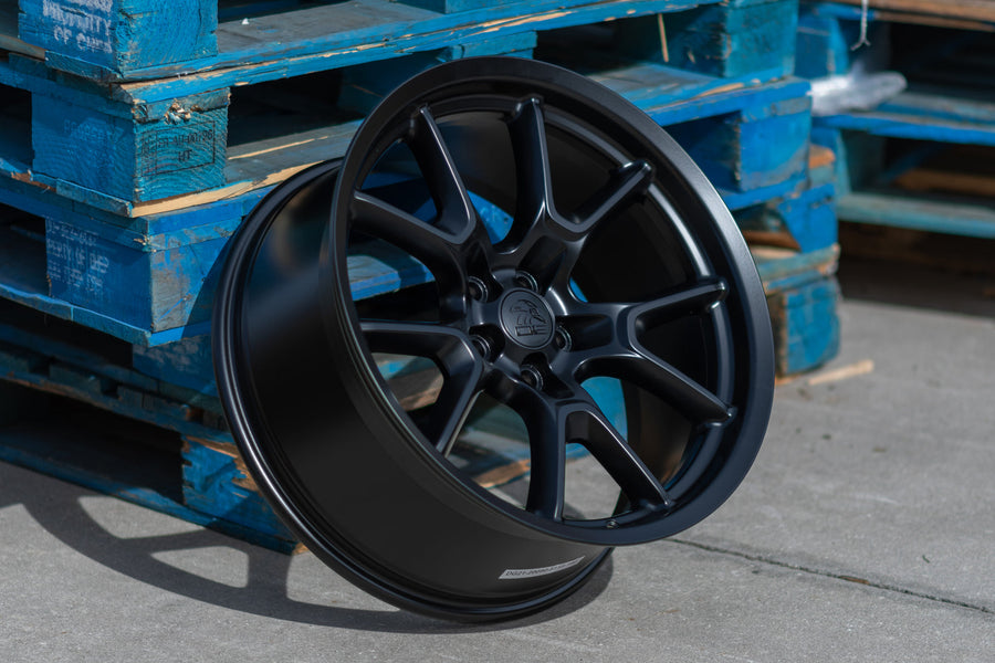 OE Wheels DG21 Lifestyle Photos