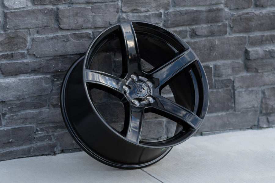 OE Wheels DG22 Lifestyle Photos