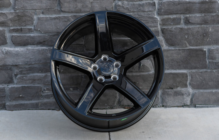 OE Wheels DG22 Lifestyle Photos