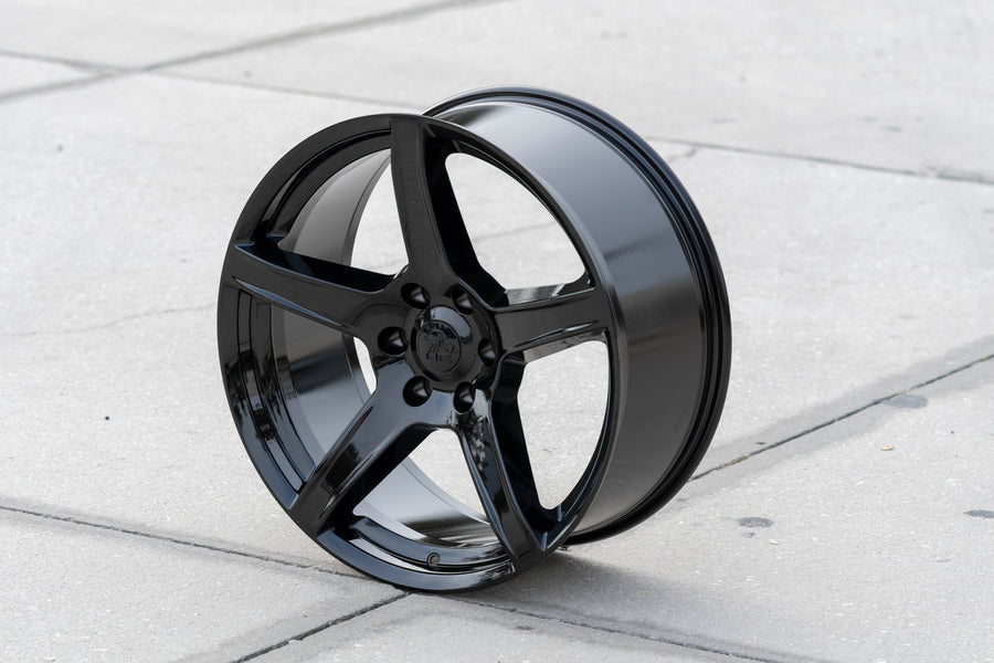 OE Wheels DG22 Lifestyle Photos