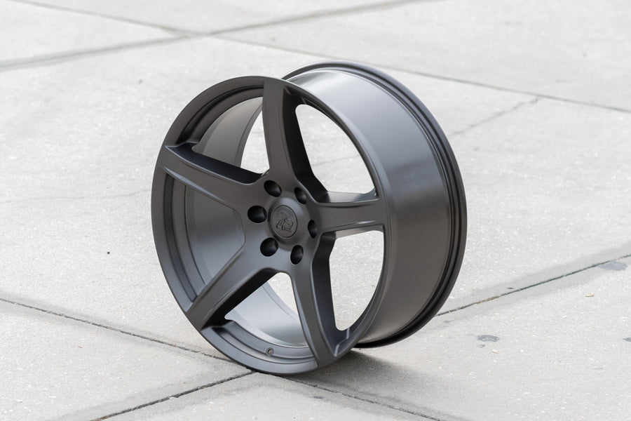 OE Wheels DG22 Lifestyle Photos
