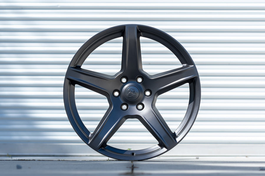 OE Wheels DG22 Lifestyle Photos