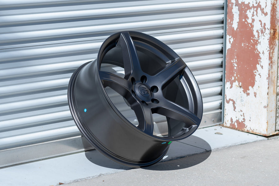 OE Wheels DG22 Lifestyle Photos