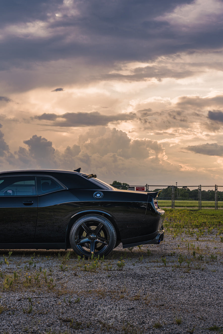Dodge Challenger 20x9.5 Gloss Black DG22 2_tmab