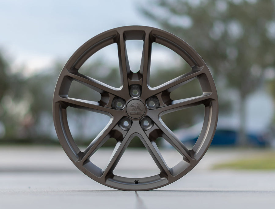 OE Wheels DG23 Lifestyle Photos