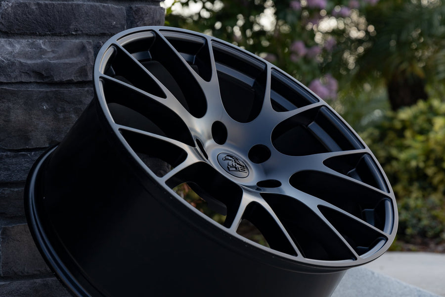 OE Wheels DG69 Lifestyle Photos