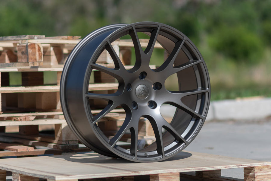 OE Wheels DG69 Lifestyle Photos