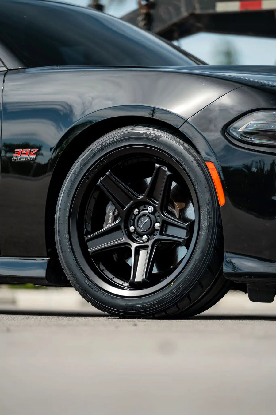 DODGE CHARGER 392 DEFIANT WHEELS DF07 20X9.5 FRONT 20X10.5 REAR NITTO NT05 275X40X20 FRONT 315X35X20 REAR TIRES STOCK SUSPENSION