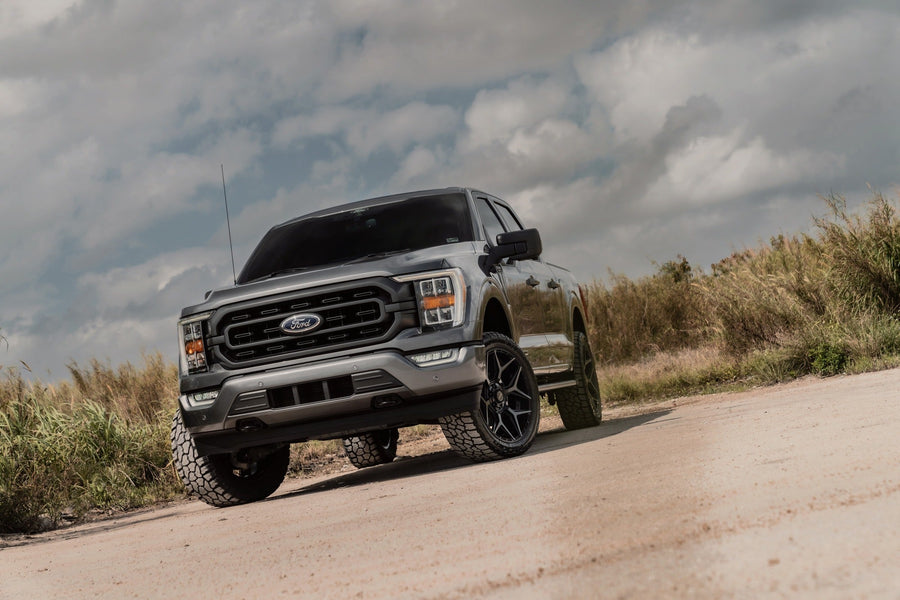 FORD F150 4PLAY WHEELS 4P06 22X9 285X45X22 FALKEN TIRES 2 INCH FRONT LEVEL SUSPENSION 4P PLUS FITMENT ORIGINAL FORMAT