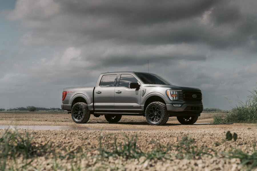 FORD F150 4PLAY WHEELS 4P83 20X9 33X12.5X20 FALKEN TIRES 2 INCH FRONT LEVEL SUSPENSION 4P PLUS FITMENT ORIGINAL FORMAT