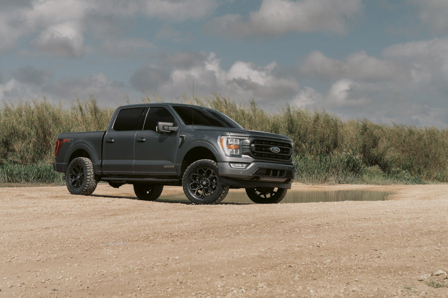 FORD F150 4PLAY WHEELS 4P83 20X9 33X12.5X20 FALKEN TIRES 2 INCH FRONT LEVEL SUSPENSION 4P PLUS FITMENT ORIGINAL FORMAT