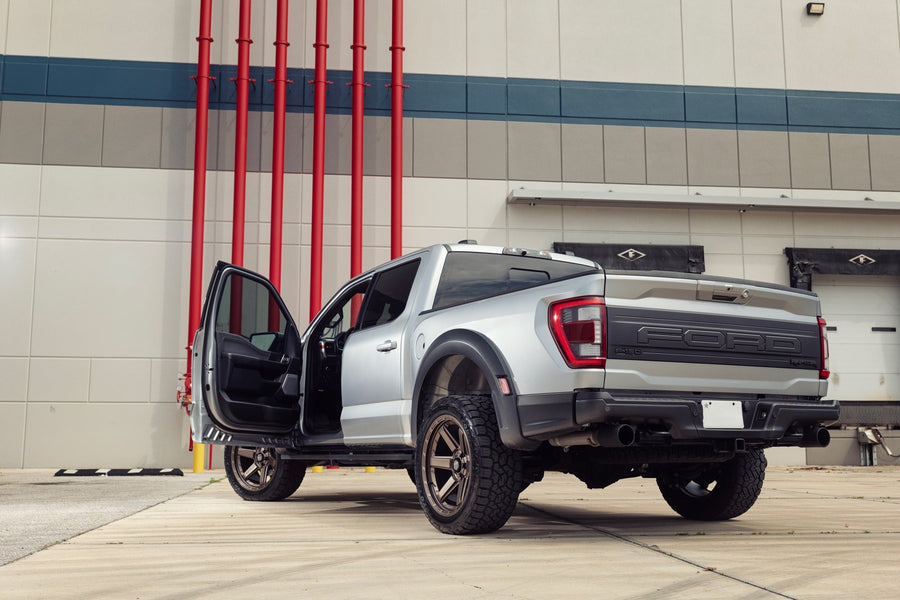 FORD F150 RAPTOR 4PLAY WHEELS 4P63 BRONZE 22X10 33X12.5X22 TOYO TIRE STOCK SUSPENSION