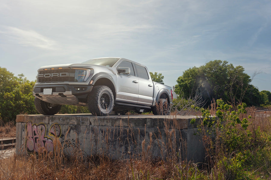 FORD F150 RAPTOR 4PLAY WHEELS 4PS01 17X9 33X12.5X17 NITTO TIRE STOCK SUSPENSION