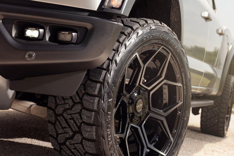 FORD F150 RAPTOR 4PLAY WHEELS 4PS26 22X10 33X12.5X22 NITTO TIRE STOCK SUSPENSION