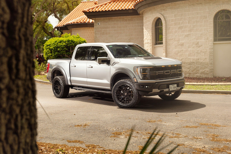 FORD F150 RAPTOR 4PLAY WHEELS 4PS28 22X10 33X12.5X22 NITTO TIRE STOCK SUSPENSION