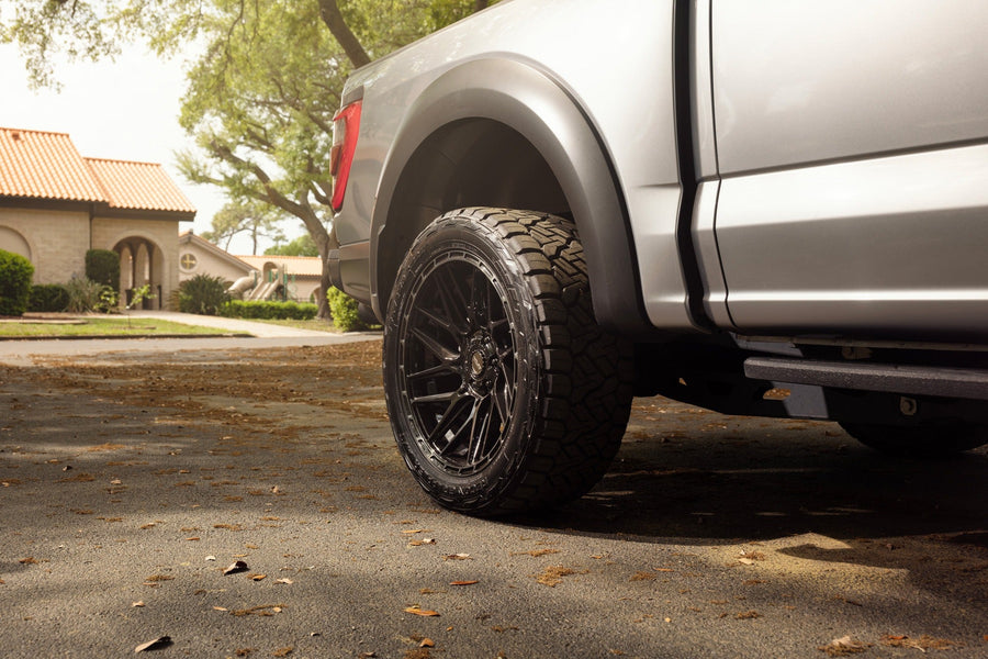 FORD F150 RAPTOR 4PLAY WHEELS 4PS28 22X10 33X12.5X22 NITTO TIRE STOCK SUSPENSION