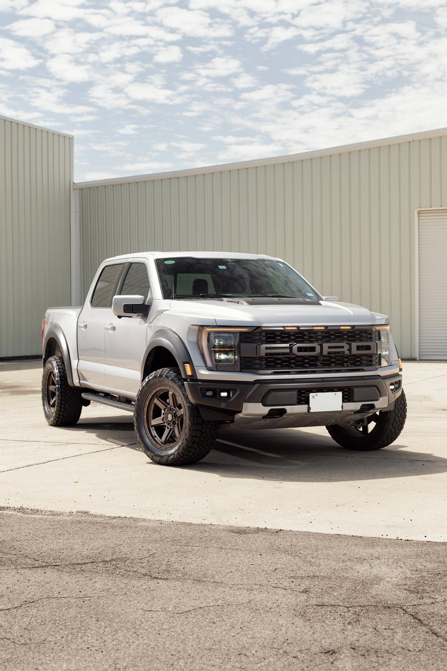 FORD F150 RAPTOR 4PLAY WHEELS 4PS63 20X9 305X55X20 NITTO TIRE STOCK SUSPENSION