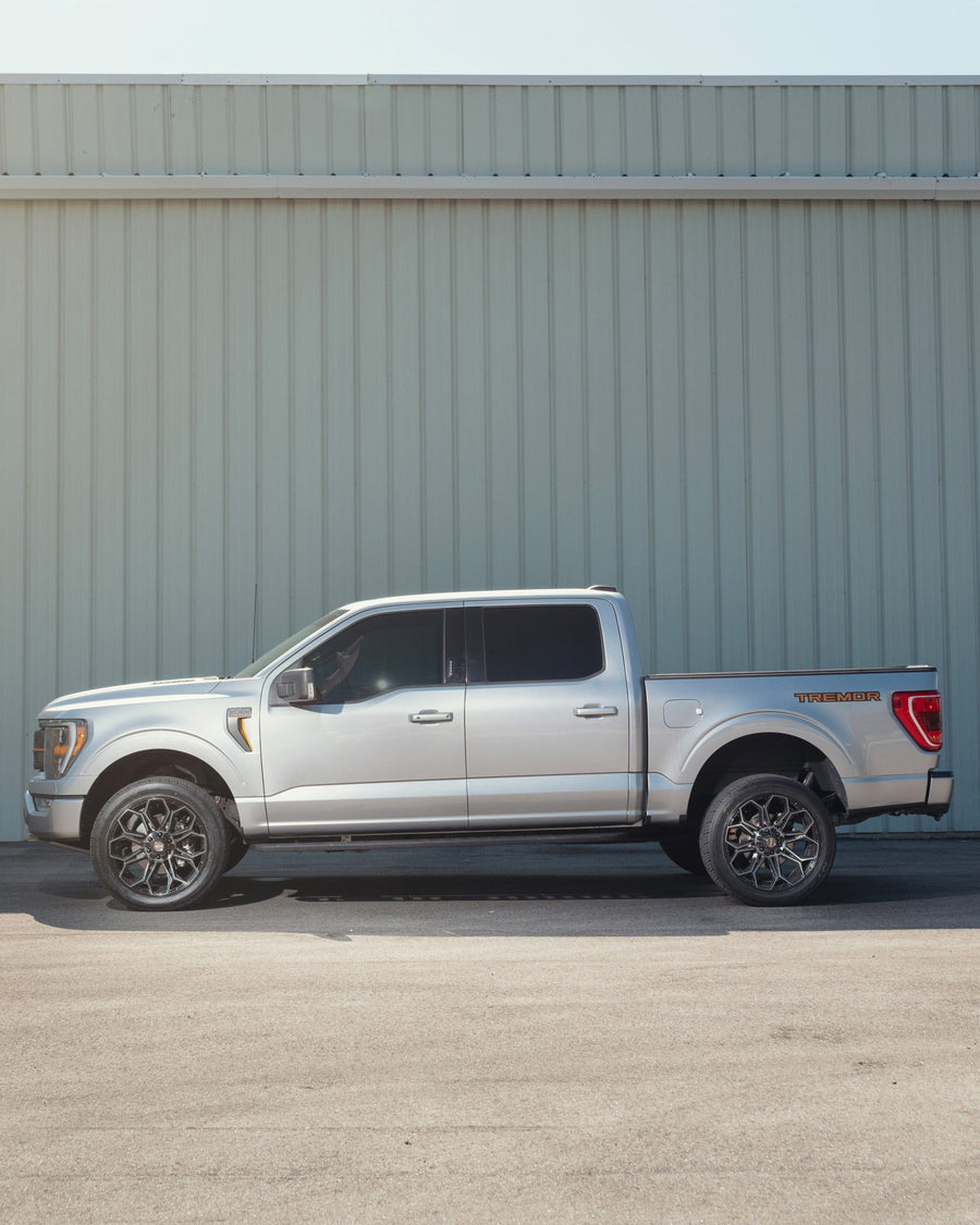 FORD F150 RIMS 4PLAY WHEELS 4P83 22X9+0 285X45X22 FORD TREMOR WITH STOCK SUSPENSION