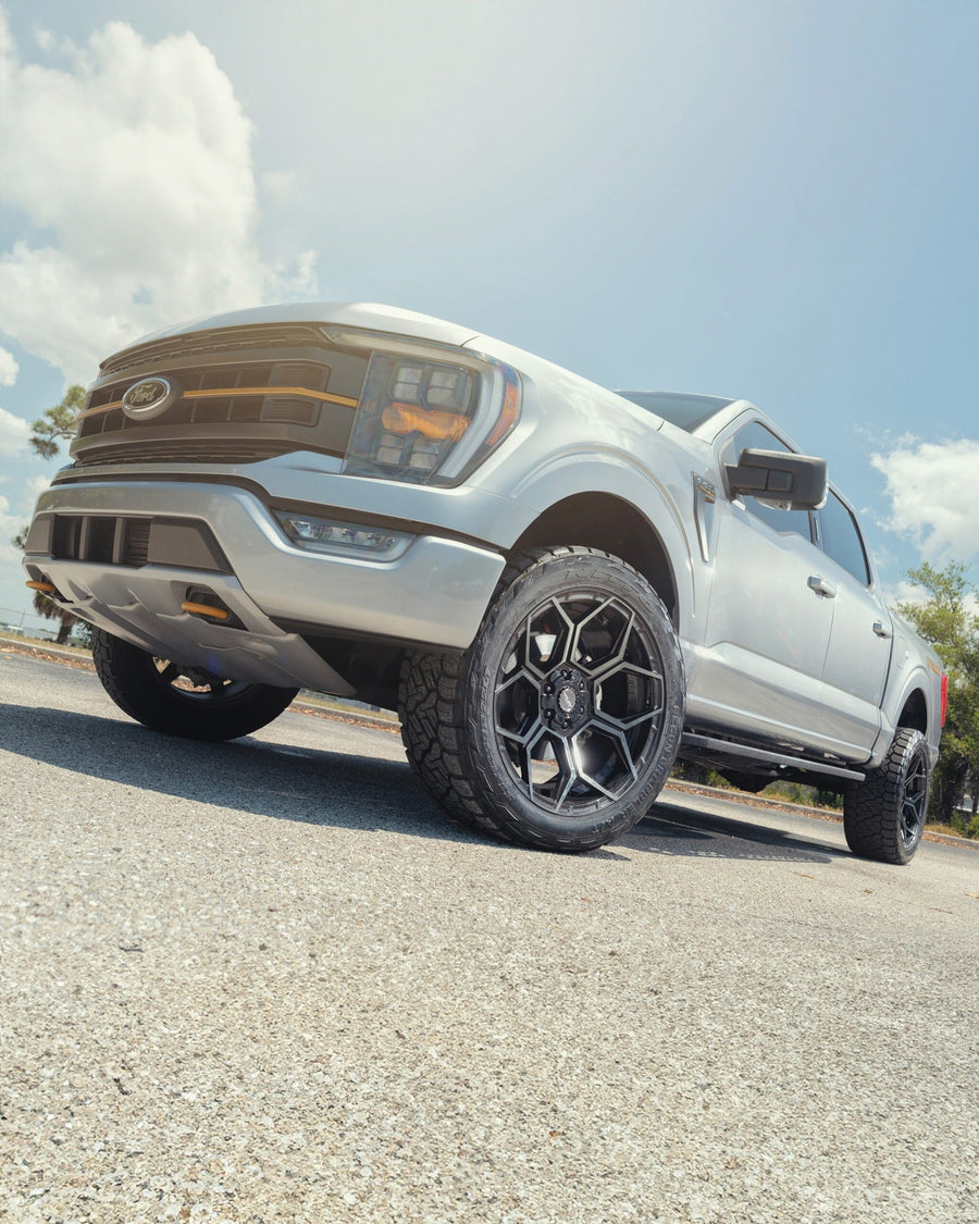 FORD F150 RIMS 4PLAY WHEELS S26 22X10 33X12.5X22 TIRES FORD TREMOR