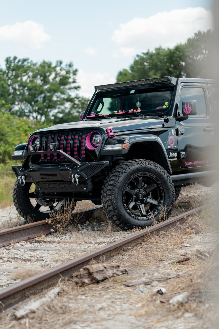 FOXY GINGER JEEP GIRL JEEP WRANGLER RUBICON 4PLAY WHEELS 20X10 4P63
