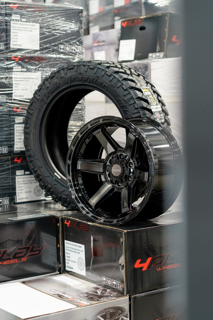 FOXY GINGER JEEP GIRL JEEP WRANGLER RUBICON 4PLAY WHEELS 20X10 4P63