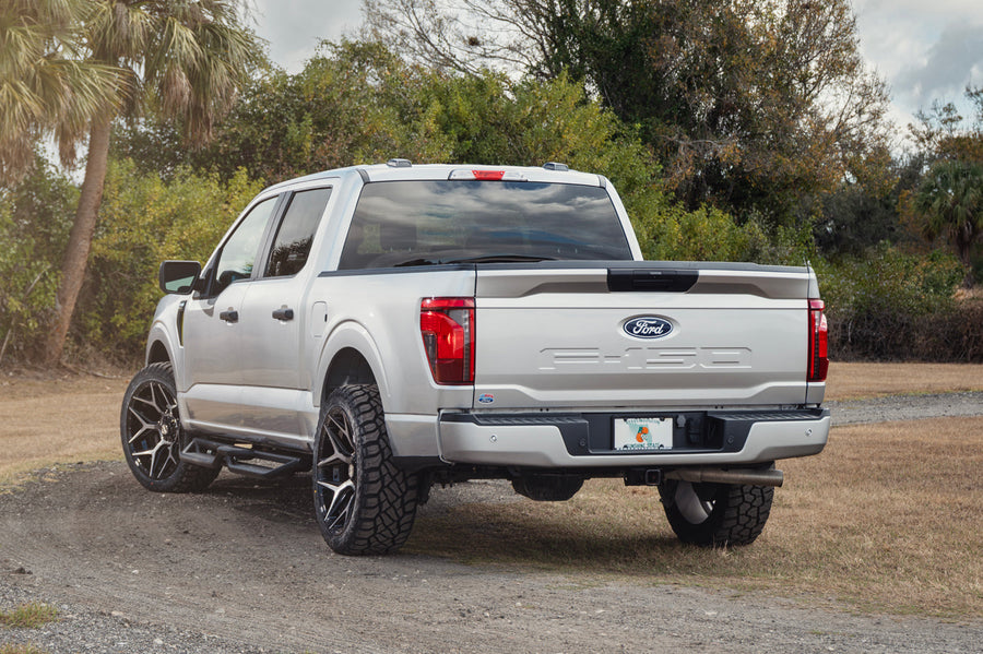 Ford F150 4PLAY Wheels 4P06 22x10 285x45x22 Sailun Terramax RT Tires