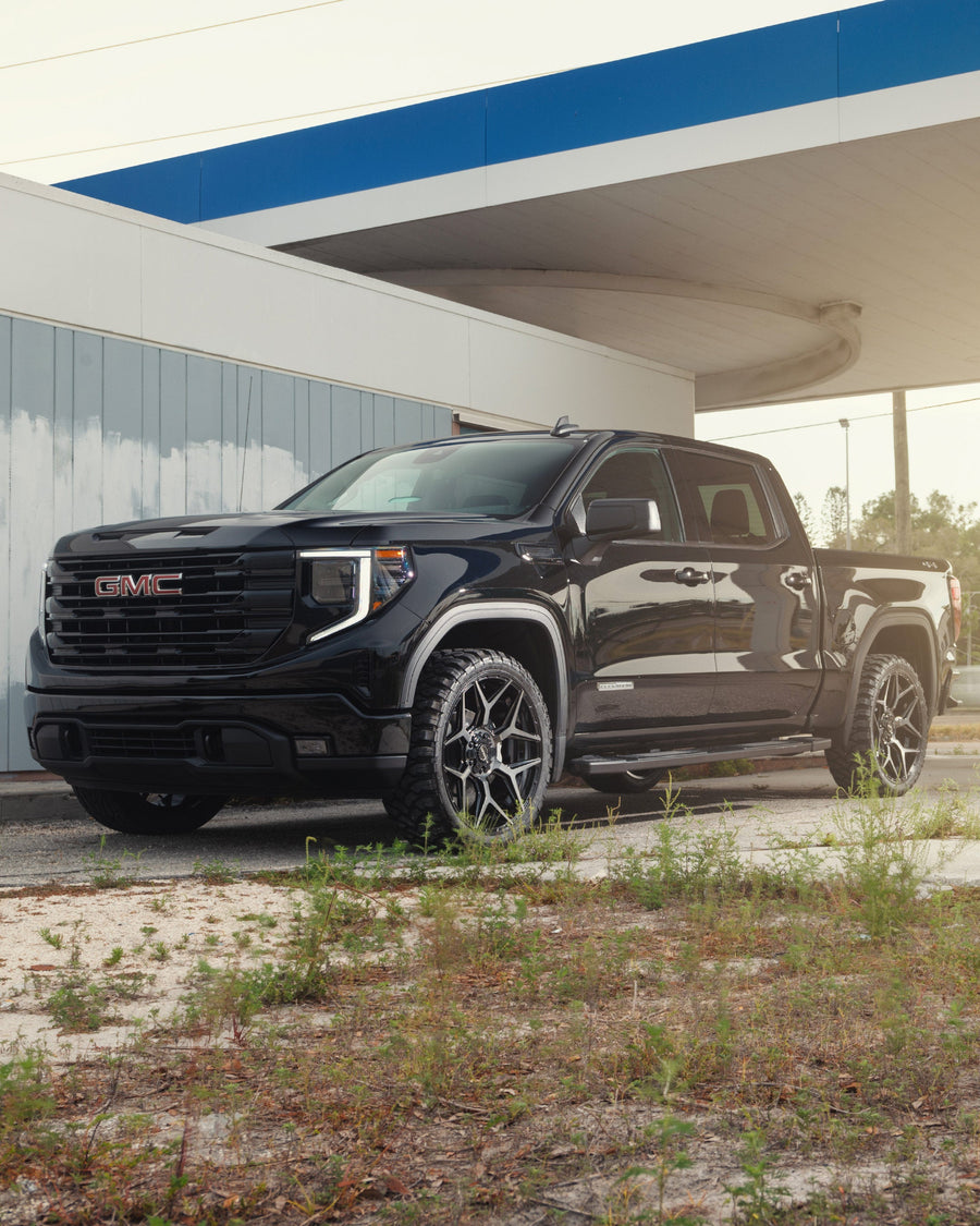 GMC Sierra Denali 1500 4PLAY Wheels 4P06 Rims 24x10 33x12.5x24 Tire Stock Suspension