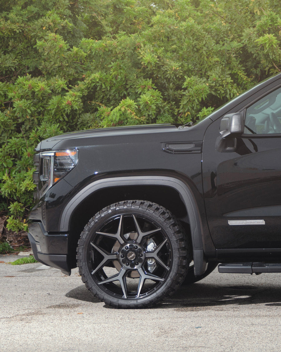 GMC Sierra Denali 1500 4PLAY Wheels 4P06 Rims 24x10 33x12.5x24 Tire Stock Suspension