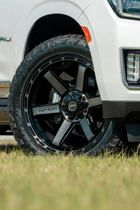 GMC YUKON DENALI 4PLAY WHEELS 4P63 22X10 285_50_22 TIRES NO LIFT
