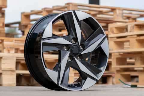 OE Wheels HY12 Lifestyle Photos