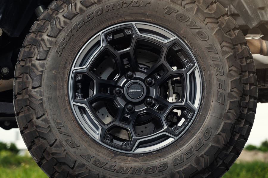 Jeep Gladiator DEFIANT Wheels DF03 Satin Charcoal 2-Tone 17×9 35x12.5x17 TOYO Open Country Tire