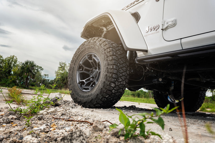 Jeep Gladiator DEFIANT Wheels DF03 Satin Charcoal 2-Tone 17×9 35x12.5x17 TOYO Open Country Tire