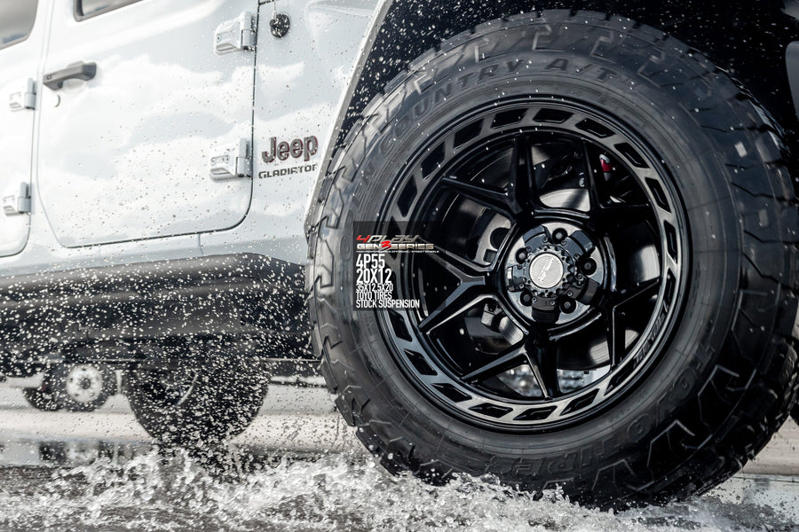 JEEP GLADIATOR 4PLAY WHEELS 4P55 G3 SERIES RIMS 20X12 ON TOYO 35X12.5X20 NO LIFT