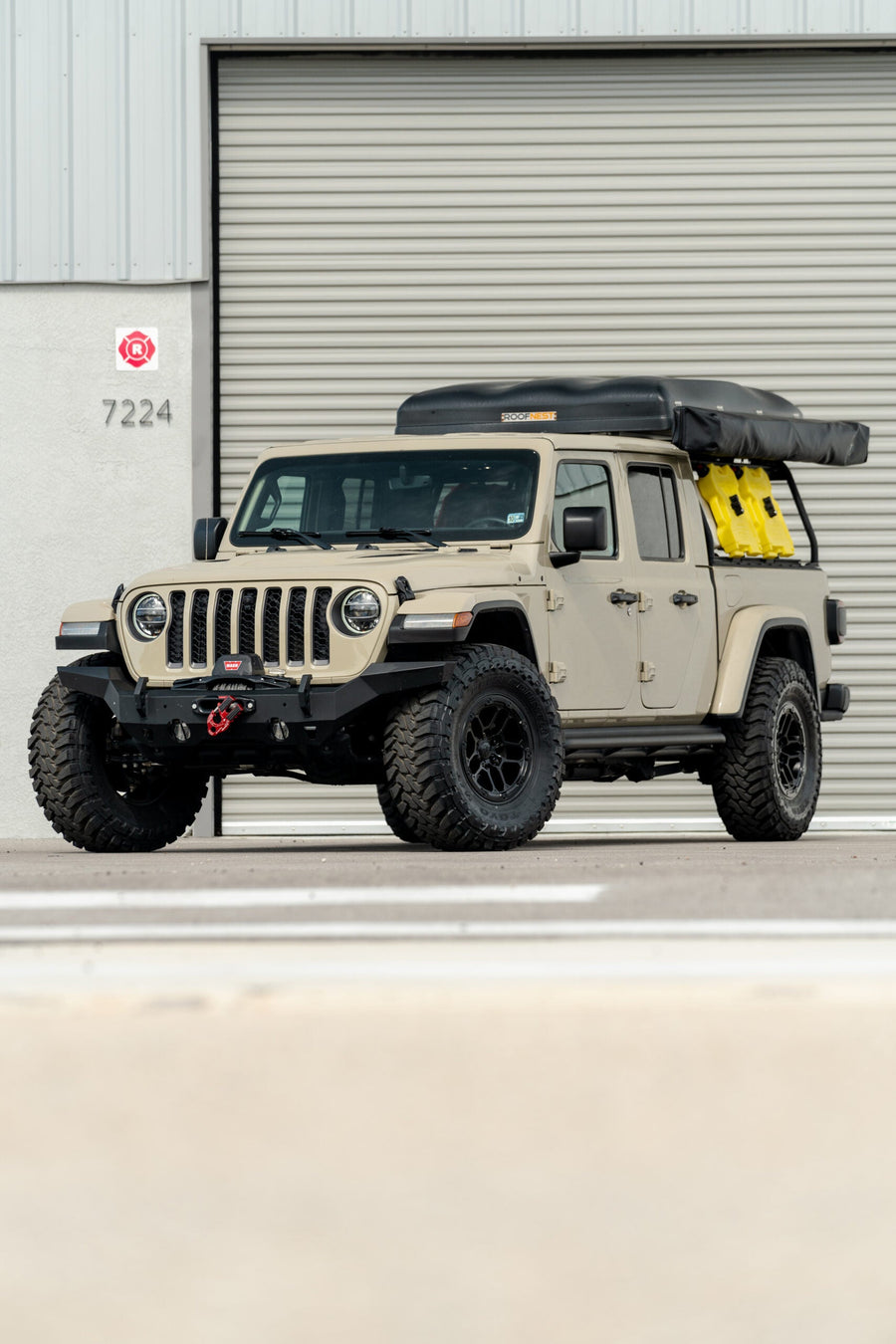 JEEP GLADIATOR DEFIANT WHEELS DF01 17X8 35X12.5X17 TOYO TIRES