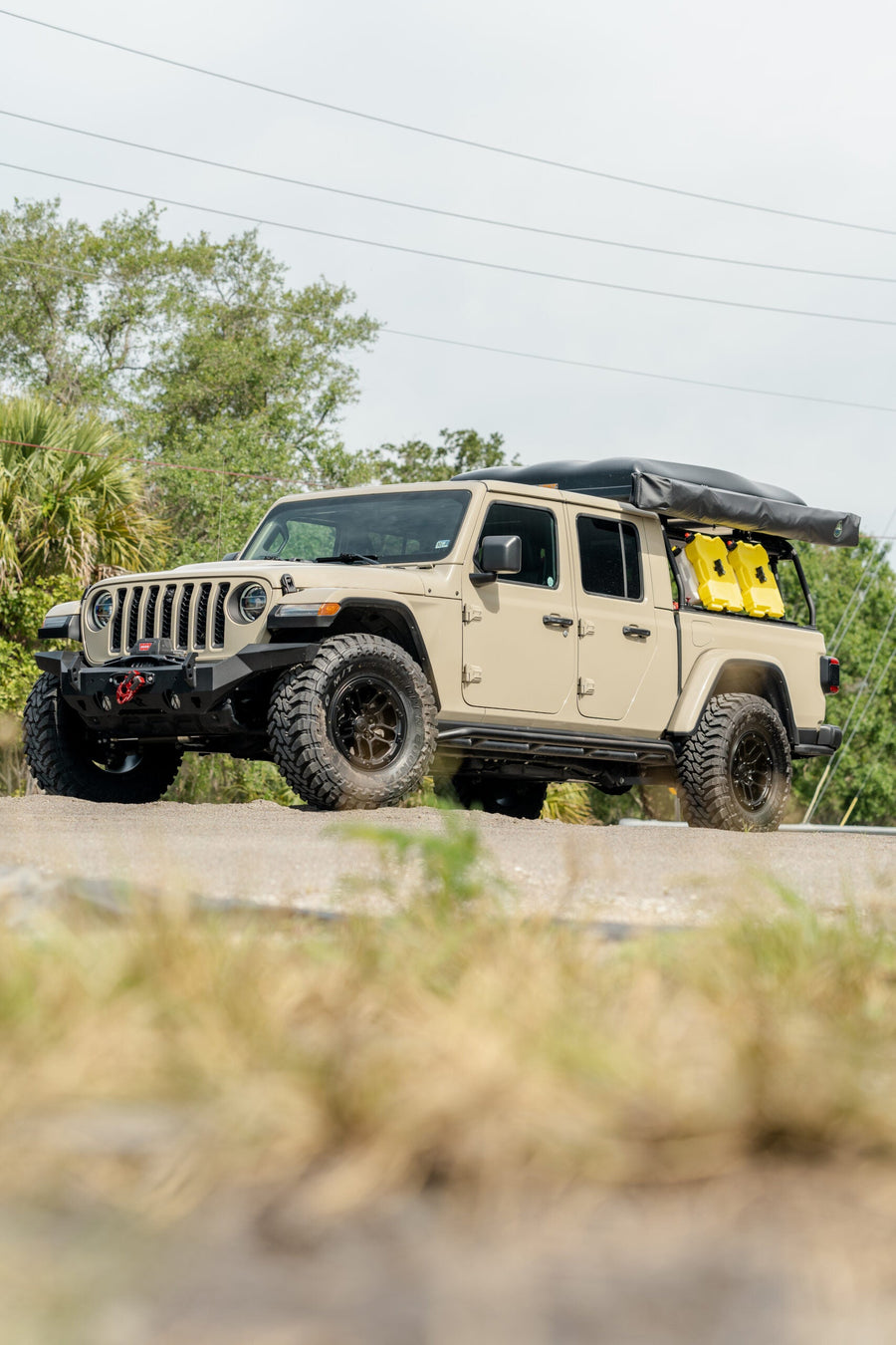 JEEP GLADIATOR DEFIANT WHEELS DF01 17X8 35X12.5X17 TOYO TIRES