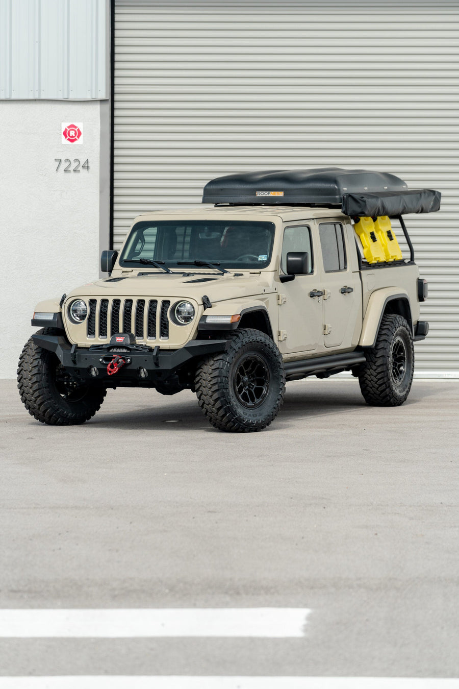 JEEP GLADIATOR DEFIANT WHEELS DF01 17X8 35X12.5X17 TOYO TIRES
