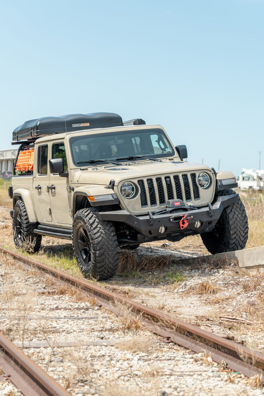 JEEP GLADIATOR DEFIANT WHEELS DF02 17X8 35X12.5X17 TOYO TIRES