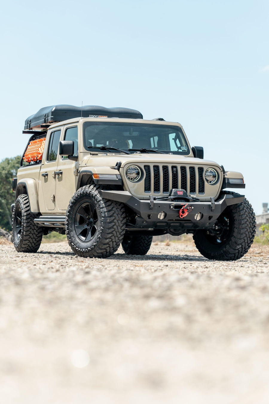 JEEP GLADIATOR DEFIANT WHEELS DF02 17X8 35X12.5X17 TOYO TIRES